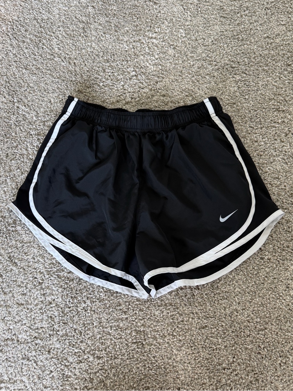 Nike Shorts - Picture 1 of 2